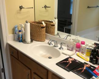 Items Located In The 2nd Bedroom