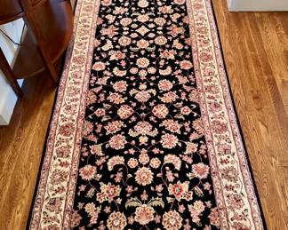 Runner (navy, beige, maroon) - 11' x 3'6"