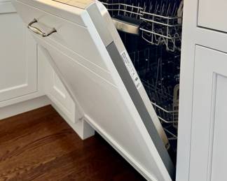 Bosch Dishwasher - Available for pre-sale