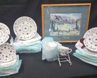 BO390Churchill China Set Finlandia Swirl Rim England