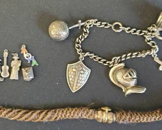 BO452Vintage Jewelry Bracelets And Charms