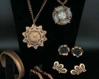 BO342Copper And Costume Jewelry