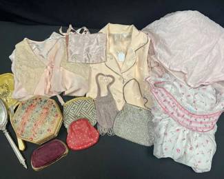 BO414Vintage Sleepwear and More