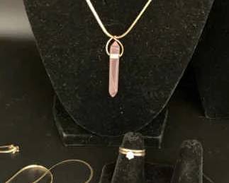 BO453V14 K Diamond Ring, And Rose Quartz Pendant
