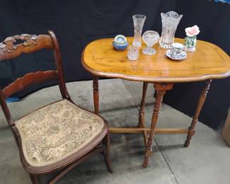 BO303Vintage Chair And Table