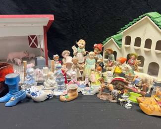 BO416Hummel Figurines More