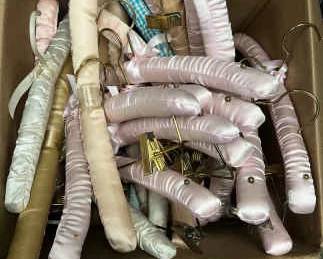 BO434Vintage Womens Hangers Mystery Lot