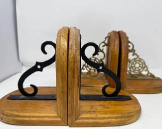 139 2SetsofWoodandMetalBookend