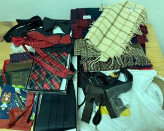 40 NeckandBowTiesCumberbundsSquaresandScarves