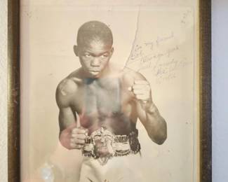 179 AutographedBWPhotoOfProfessionalBoxerIkeWilliams