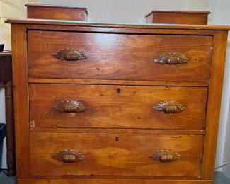 149 Antique3DrawerDresserwithBuiltinBoxTop