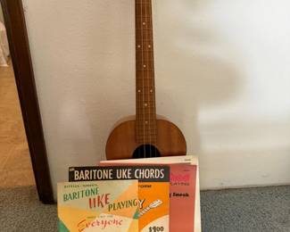 49 VintageHarmonyUkelele