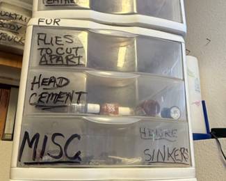 190 HugeCollectionofFlyTyingSupplies