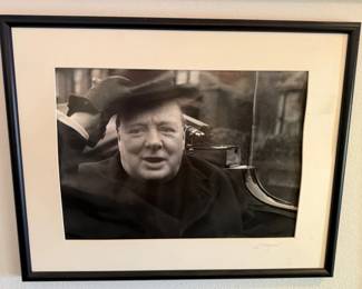 35 WinstonChurchillPhotographSignedonMattingbyLAigner