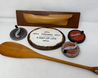 132 WoodFishingDecor