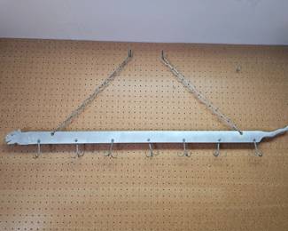 165 CustomMadeAluminumHangingRackKitty
