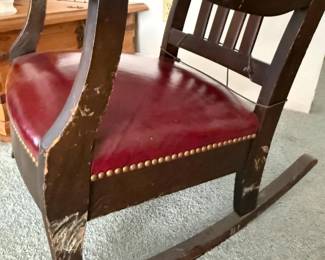 23 VintageSpindleBackRockingChair