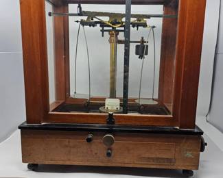 5 SeedererKohlbuschApothecaryBalanceScale