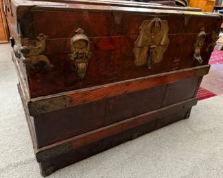 36 LargeAntiqueShippingTrunk