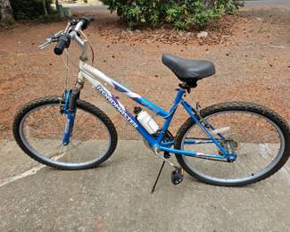 101 RoadmasterMtSportSX18SpeedMountainBike