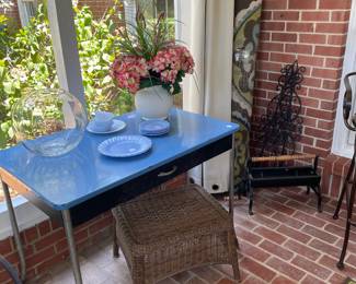 Blue enamel top work table 