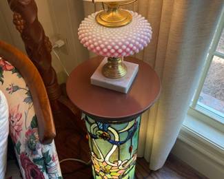 Fenton hobnail lamp on a lighted stain glass pedestal 