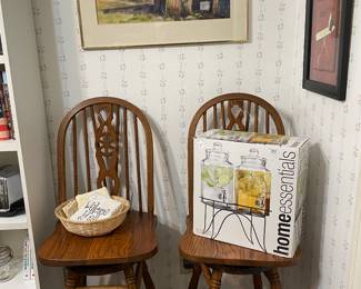 Pair of oak bar stools