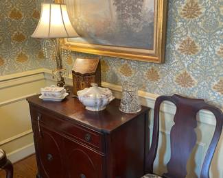 Mahogany Federal server and one of a set of 4 English mahogany Queen Ann dining chairs 