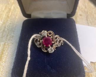 6kt ruby and diamond ring set in 14kt gold