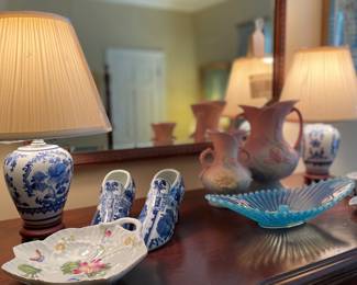 Hull art pottery and blue and white 