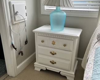 Traditional White Night Stand & Lamp
