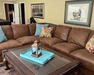 Throw pillows, Art