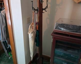Beautiful wooden hat stand!