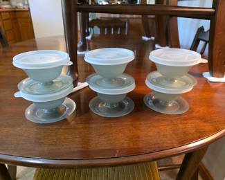 Vintage Tupperware pudding cups set.