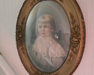 Large antique oval picture frame.