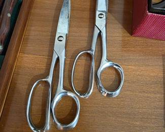 Cutco scissors.