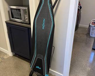 32 ErgoProzoneFoldingIroningBoardwErgonomicGripWideSurface