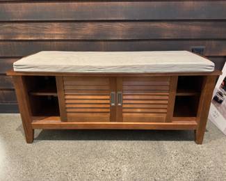 7 WoodEntryBenchwSlidingDoorsCushionTop