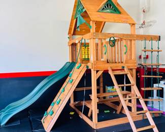 42 GorillaPlaysetsWoodenPlayhouseStructurewSlideClimber