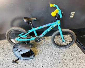 53 CannondaleTrailKidsBikeTealYellowAccents