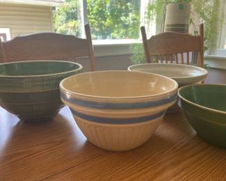 Old! "Earthware"?--Good Lookin' Bowls!