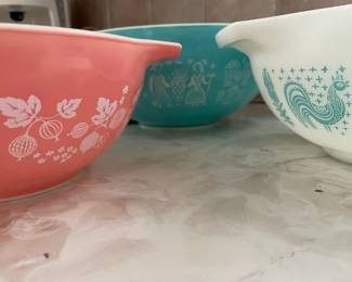 Pretty, Pyrex on Parade!!!