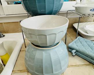 Nesting Mixing Bowls