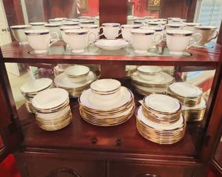 Lenox China, Royal Treasure
