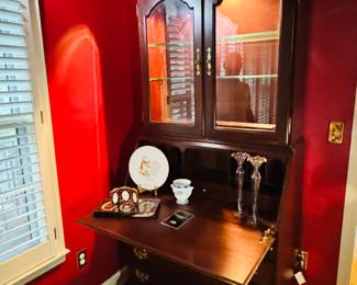 Kincaid Secretary/Curio