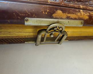 Clasp on the leather photograph album