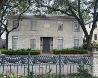 House is for sale. Contact Amy Case, 210-723-6350. Phyllis Browning Company.