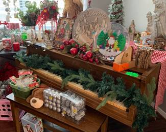 You've heard of Christmas in July? How about August?? Can't ever be too early for Christmas!