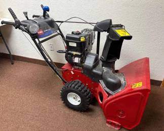 Toro Power Max 826 OE Snow Blower