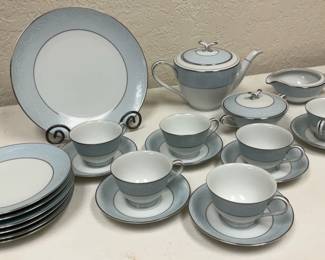 Noritake China Laureate 6 Piece Tea Set with Large Plate